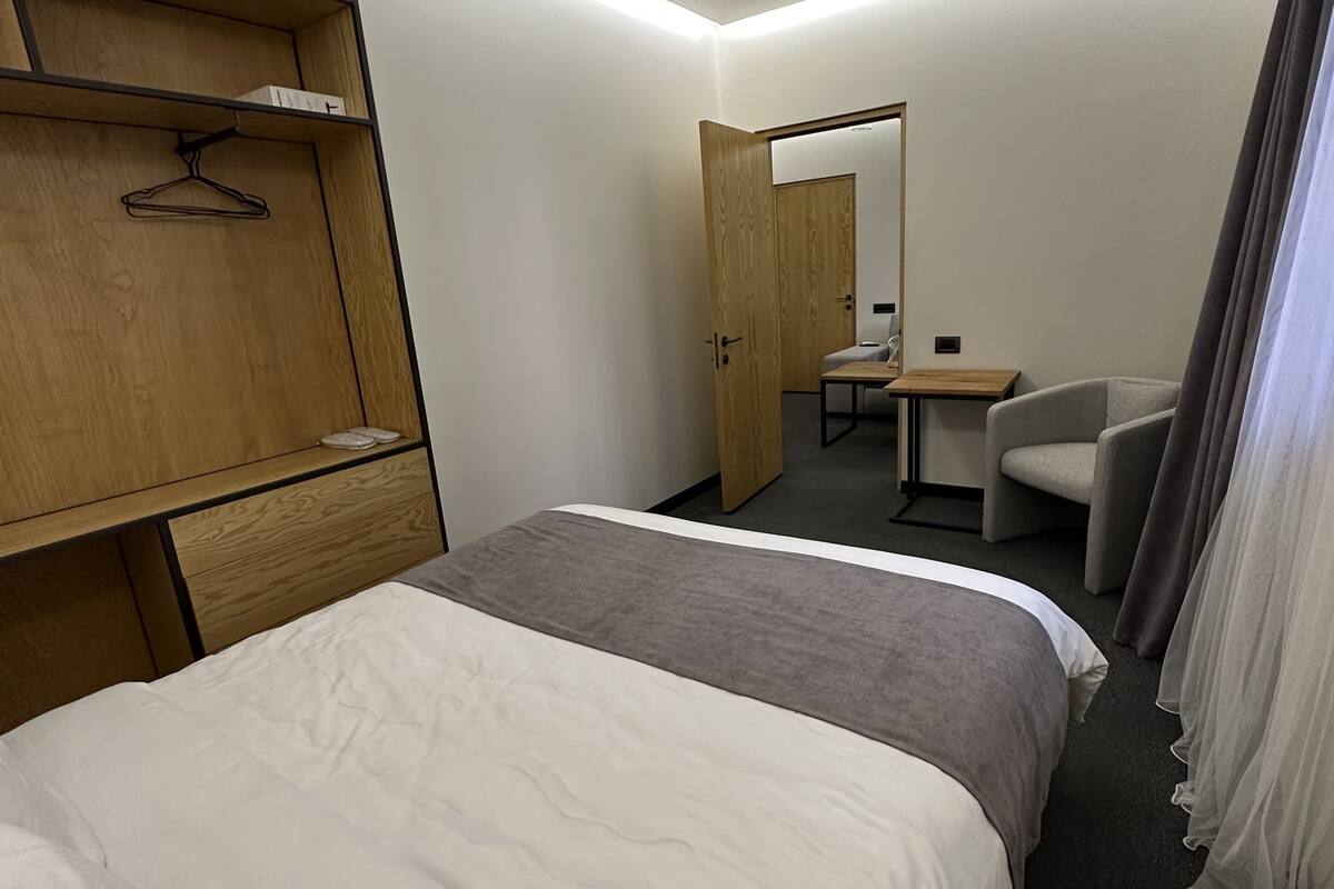 Luxury Room | 1 bilik tidur, langsir/tirai gelap terus, kalis bunyi