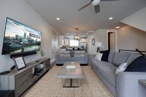 Smart TV, video games