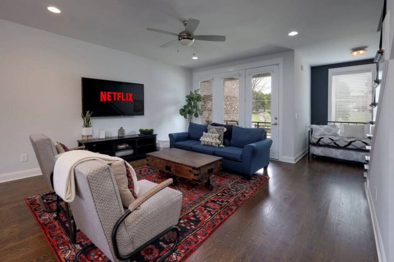 Smart TV, video games