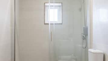 Family House | Bathroom