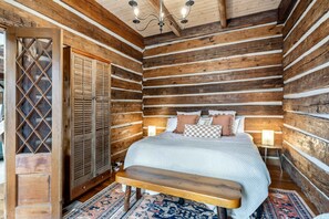 5 soveværelser, skrivebord, strygejern/strygebræt, weekendseng