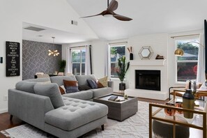  تلفزيون، مكتب