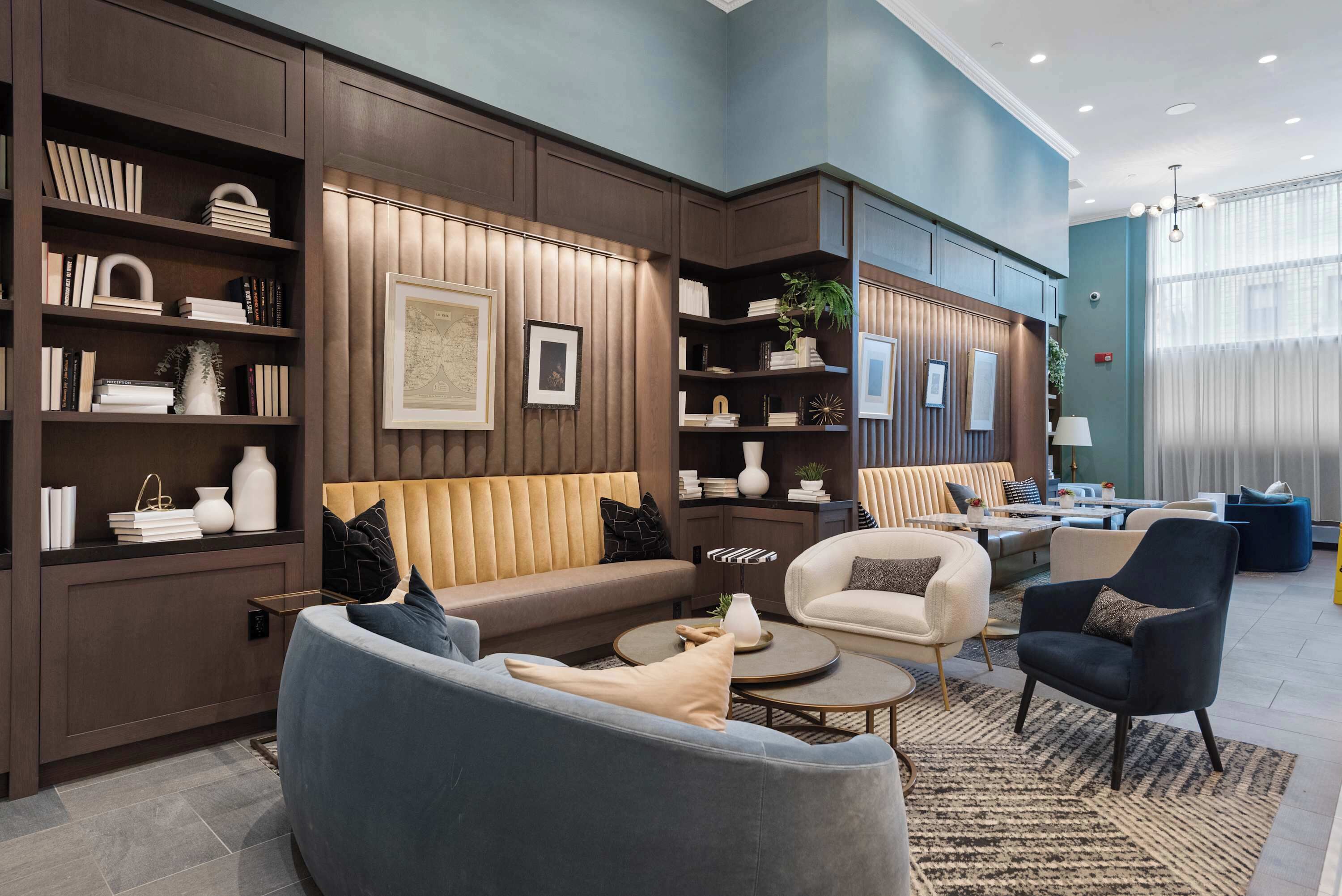 Elegant 2br&nbsp;With Resort Amenities & City Views - Chicago, IL