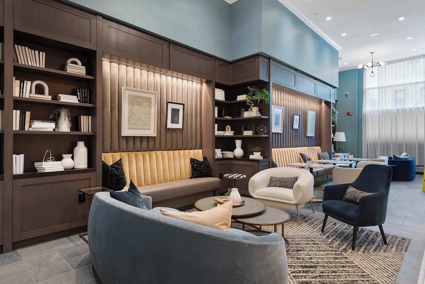 Elegant 2br With Resort Amenities & City Views - Chicago, IL