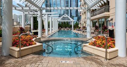 Luxury 2BR on Michigan Ave with Private Balcony