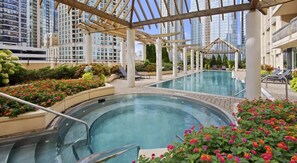 Pool - Luxury Meets Fun: Downtown PH w/ Private Game Room (Chicago)