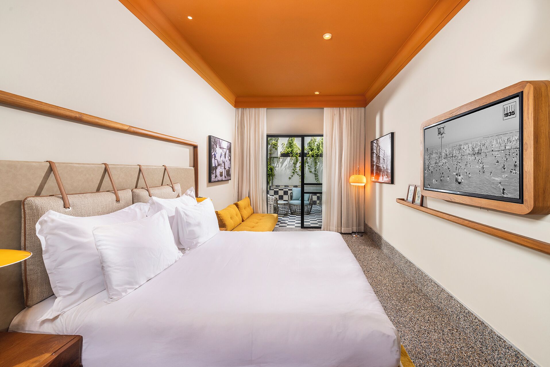 Photo - Hotel 1935- By Adam Hotels