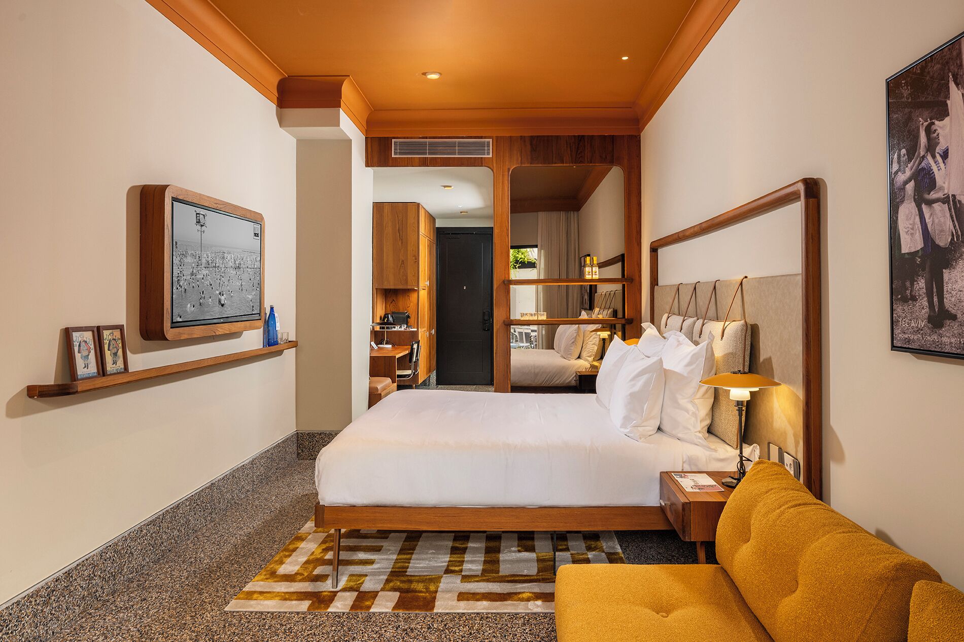 Photo - Hotel 1935- By Adam Hotels