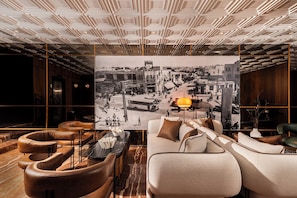 Coin salon dans le hall