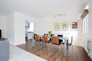Dining - HYDE PARK - Quiet Historic Mews Home (London W2) (London)