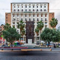 Facciata della struttura