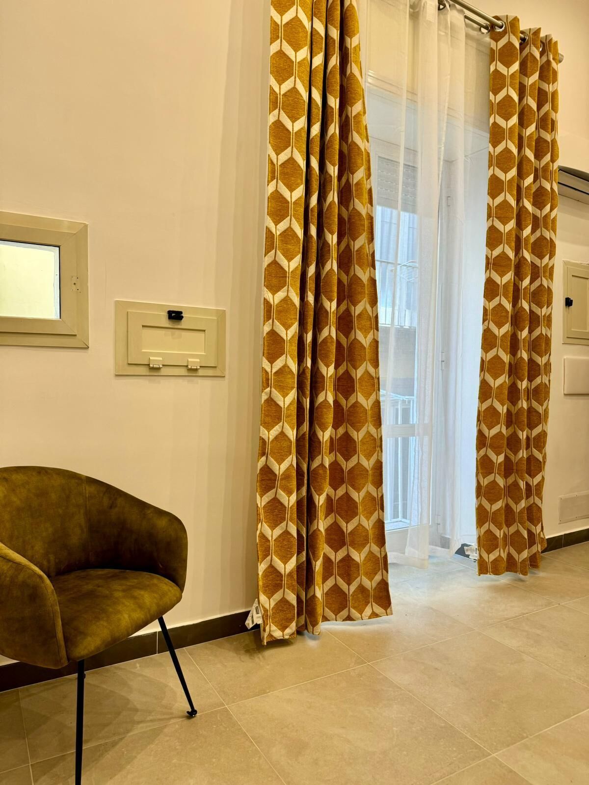 Photo - Piazza Carità