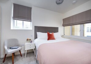 2 bedrooms