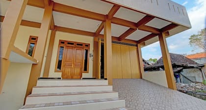 OYO Life 92812 Galih Kostel 2 Syariah