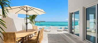 現代明亮的中央海灘別墅