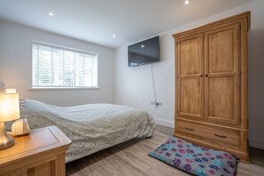 3 chambres, fer et planche Ă repasser, Wi-Fi, literie fournie