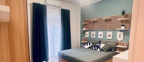 2 habitaciones, tabla de planchar con plancha, wifi y ropa de cama