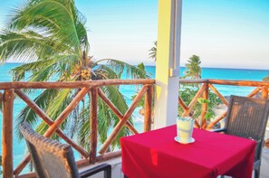 Room, 1 Bedroom, Smoking, Balcony | Interior