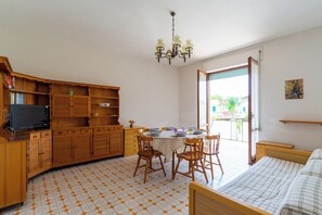 Apartment | Esszimmer