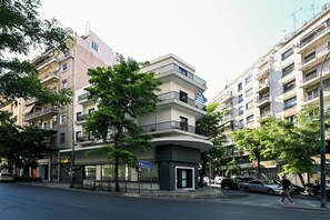 Exterior - Urban Core Residence (Athens)