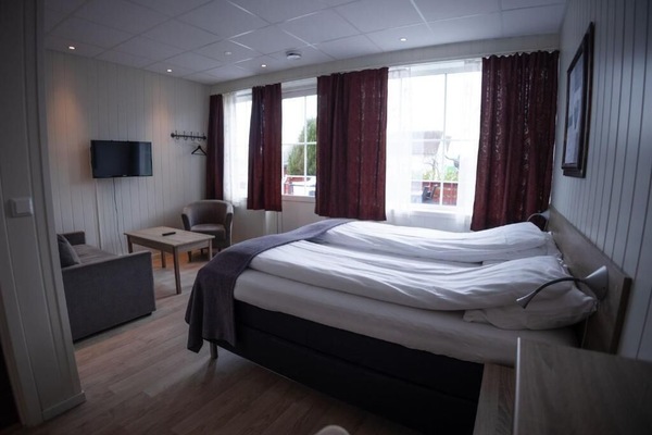 Deluxe Double Room | Pillowtop beds, free WiFi, bed sheets