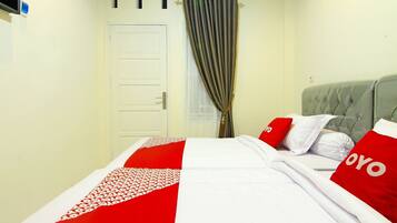 Phòng 2 giường đơn Tiêu chuẩn | Khu vực làm việc phù hợp cho laptop