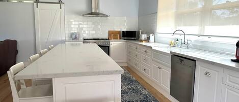 Fridge, microwave, dishwasher, coffee/tea maker