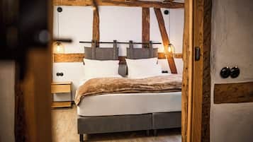 1 bedroom, travel crib, free WiFi, bed sheets