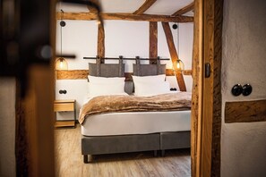 1 bedroom, travel crib, free WiFi, bed sheets