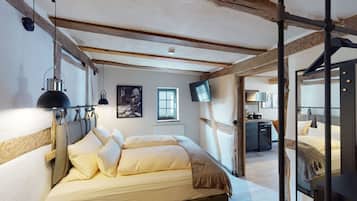 1 bedroom, travel cot, free WiFi, bed sheets
