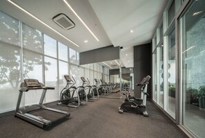 Fitness facility - One bedroom Rama 9 area (Krung Thep Maha Nakhon)