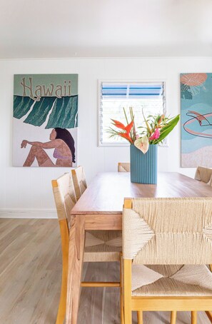 Dining - Serene Lanikai House Near the Beach w/Outdoor BBQ & Close to Shopping Center (Kailua)