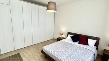 1 Schlafzimmer, Bügeleisen/Bügelbrett, kostenloses WLAN, Bettwäsche