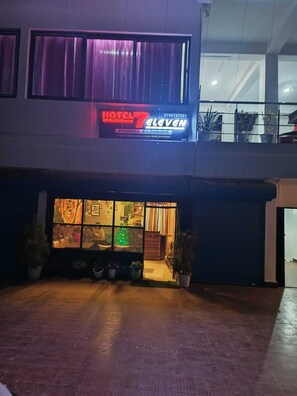 Front of property - Hotel 7 Eleven (West Kameng)