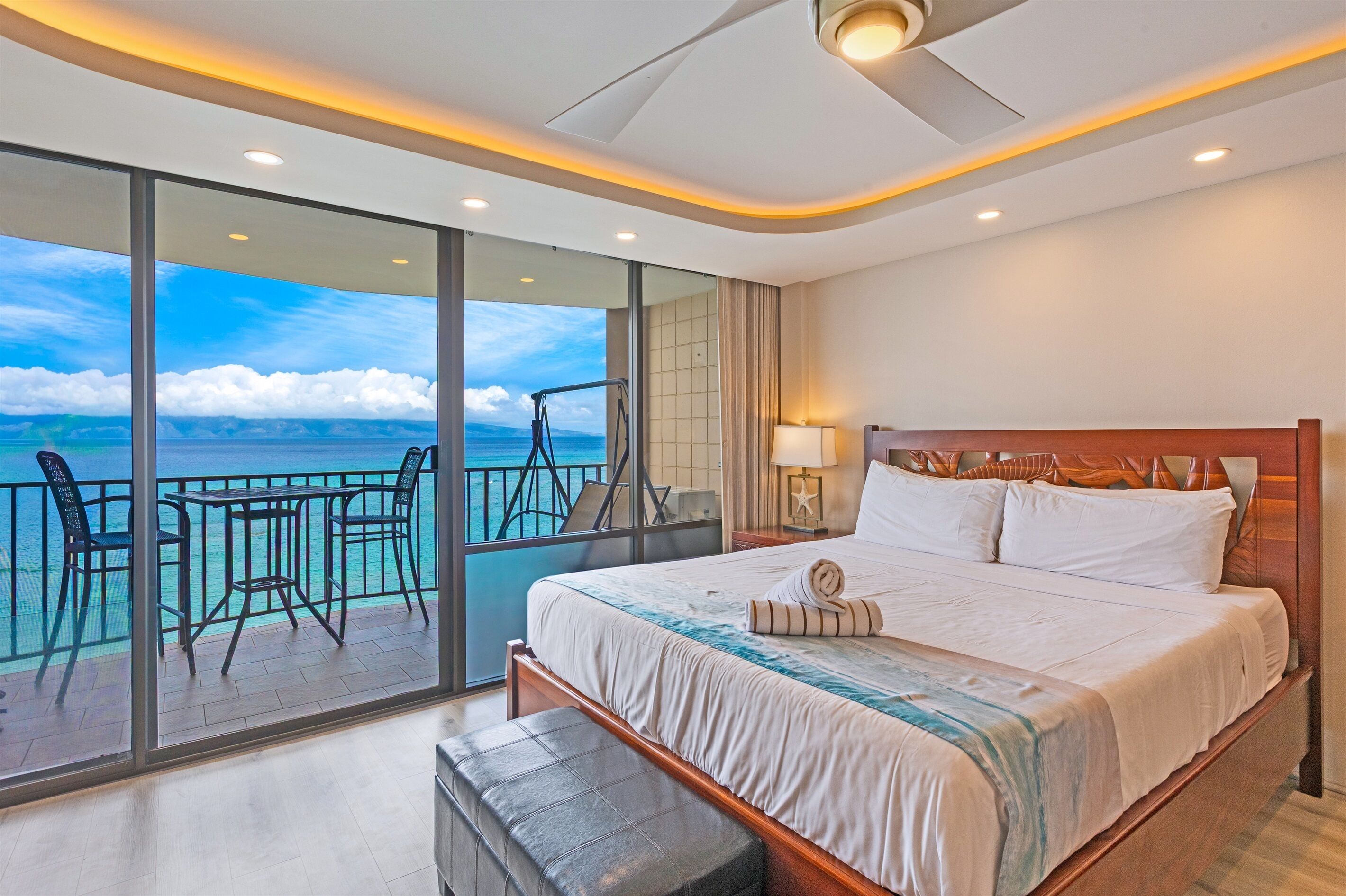 Fer et planche à repasser, Wi-Fi gratuit, draps fournis