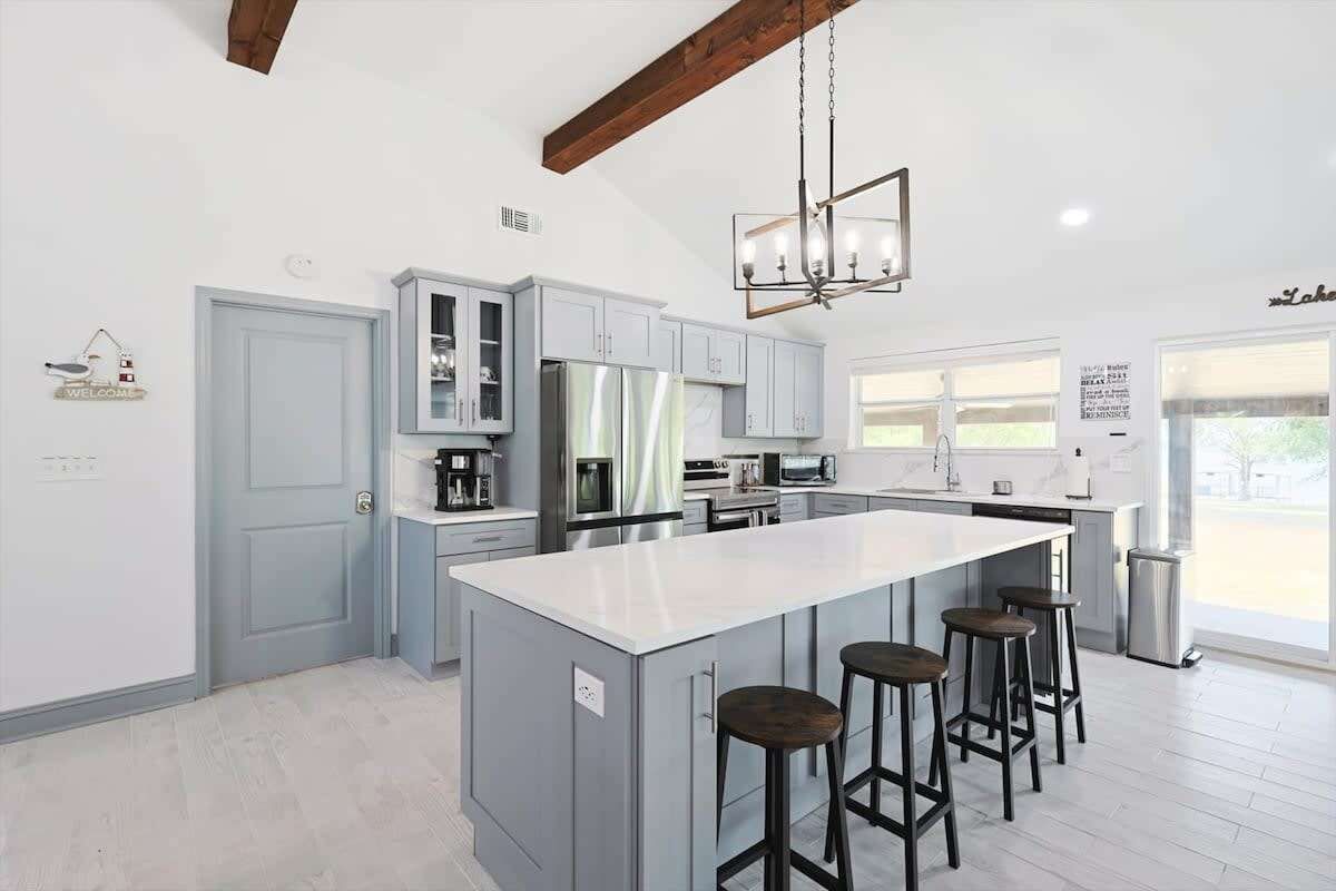 雪櫃、微波爐、焗爐、爐具