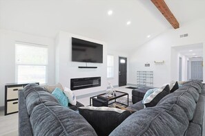 電視、壁爐、 辦公室