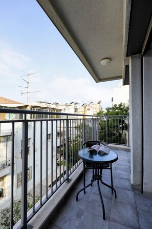 Property grounds - Beautiful 2-bedroom apartment. Modern just a few steps from Bd Rotchild (Tel Aviv-Yafo)