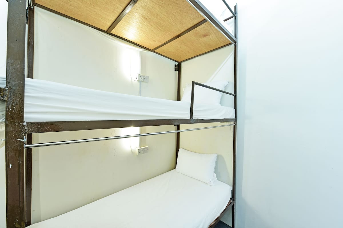 Shared Dormitory, Men only | Free WiFi, bed sheets