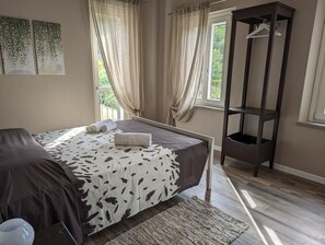 3 bedrooms, iron/ironing board, travel crib, free WiFi - Villa Grassi with Private Pool (Piemonte)