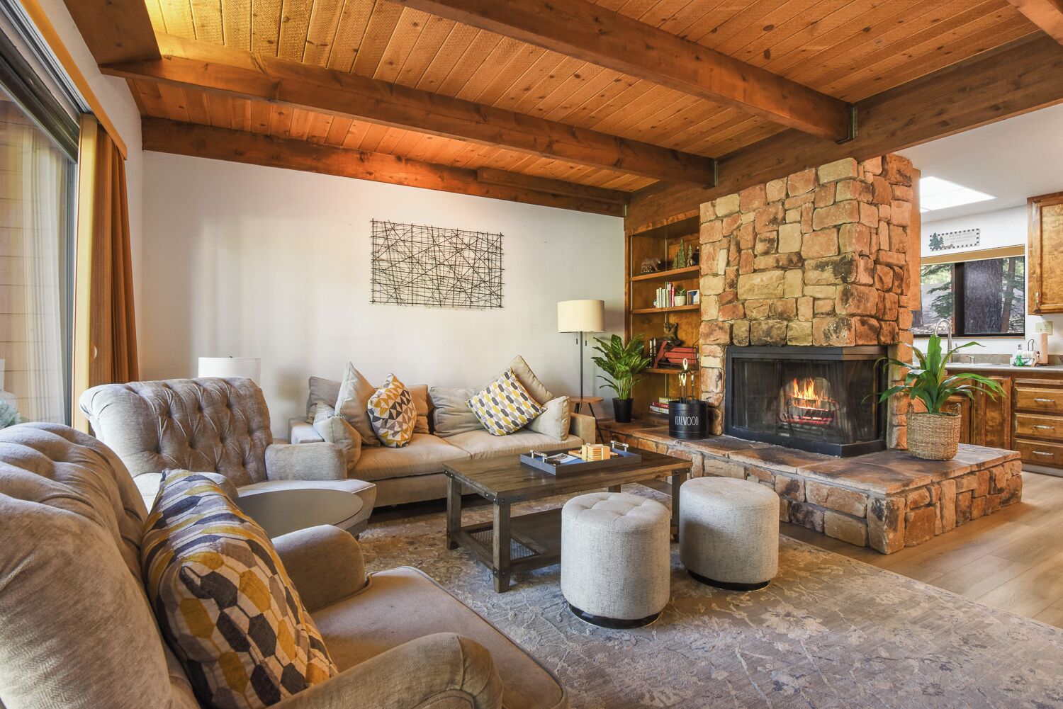 Updated 2 BDR Townhome in Desirable Incline Village – Dog Friendly!