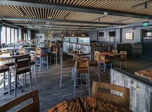 Bar (in der Unterkunft)