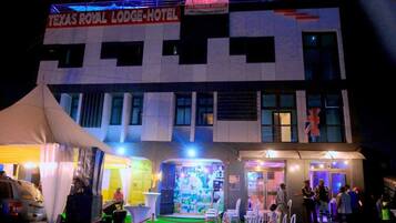 Suite ejecutiva, 1 cama King size | Terraza o patio