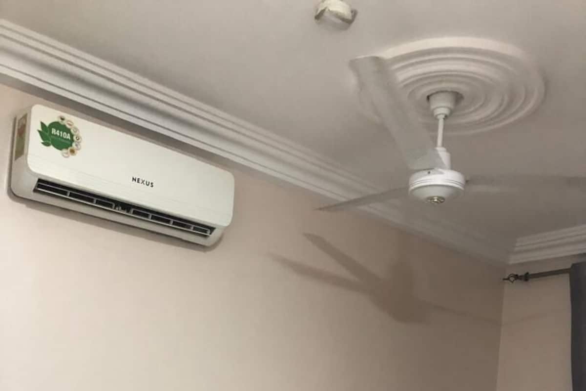 Basic Single Room | Free WiFi, bed sheets