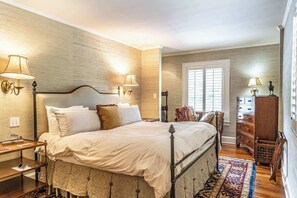 4 chambres, fer et planche à repasser, Wi-Fi, draps fournis