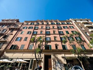 Exterior - MAISON '900 ANCIENT CHARMING APT IN ROME (Roma)