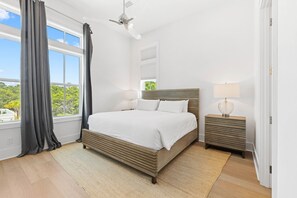 7 bedrooms, iron/ironing board, travel cot, Internet