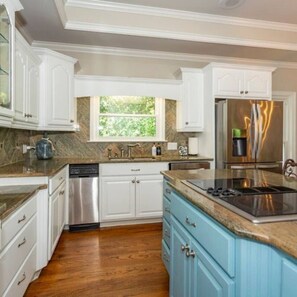 Fridge, microwave, dishwasher, coffee/tea maker