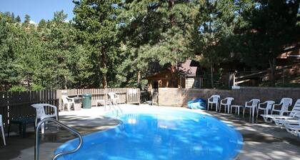 Timber Creek Chalets: 3 2 Bedroom Chalet