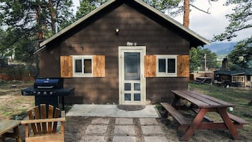 Cabin, 1 Bedroom | Property grounds